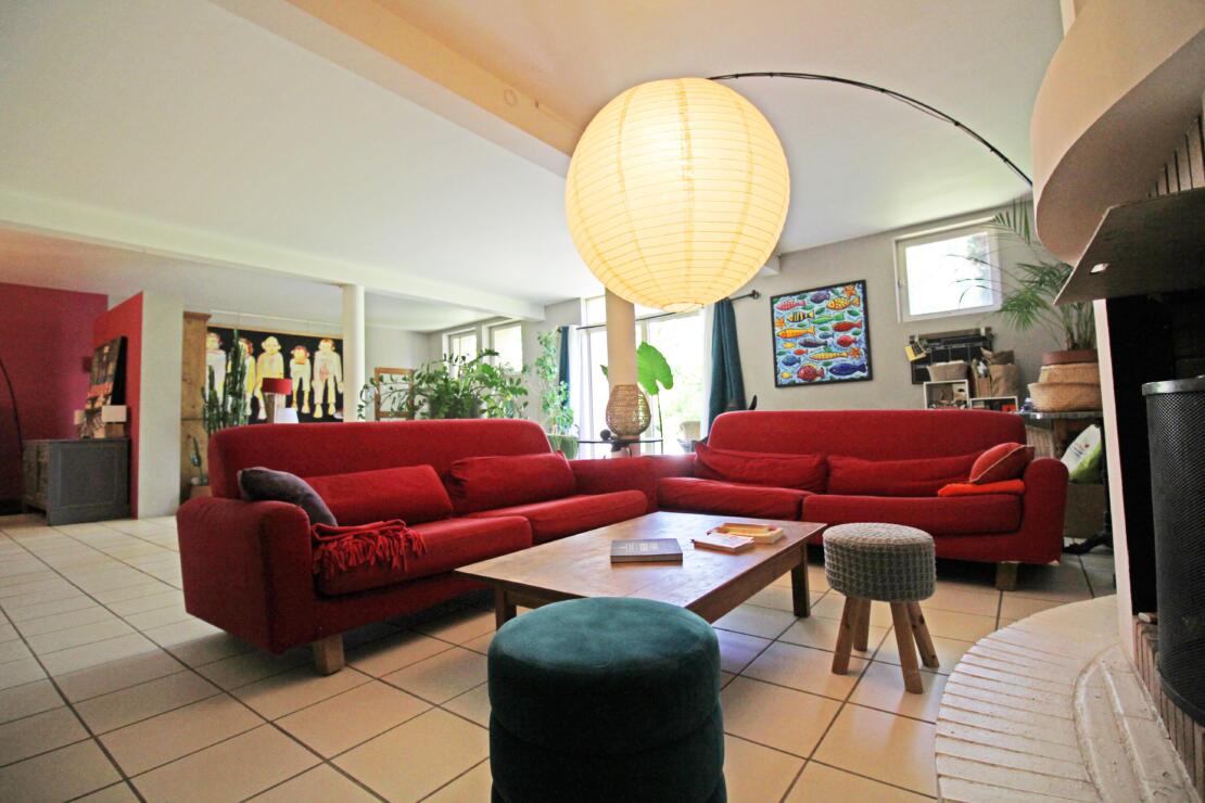 Tranquil domaine amongst mature gardens with independent gite, a short walk from Caraman near Toulouse