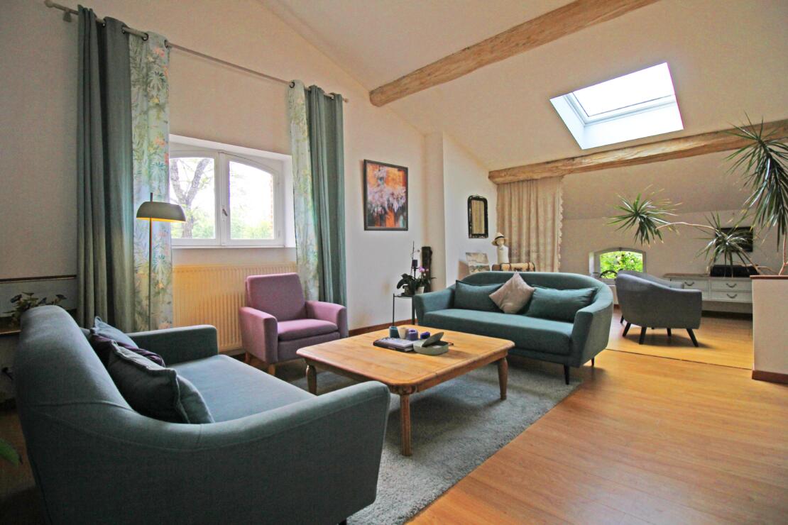 Tranquil domaine amongst mature gardens with independent gite, a short walk from Caraman near Toulouse