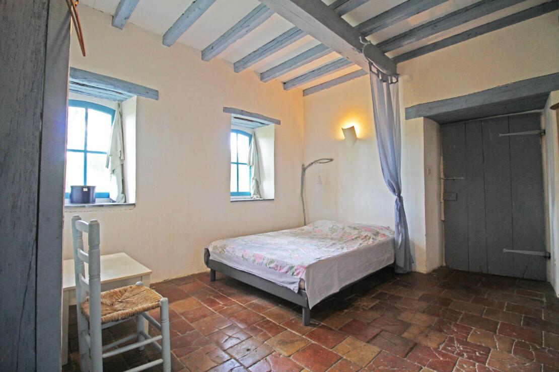 Tranquil domaine amongst mature gardens with independent gite, a short walk from Caraman near Toulouse