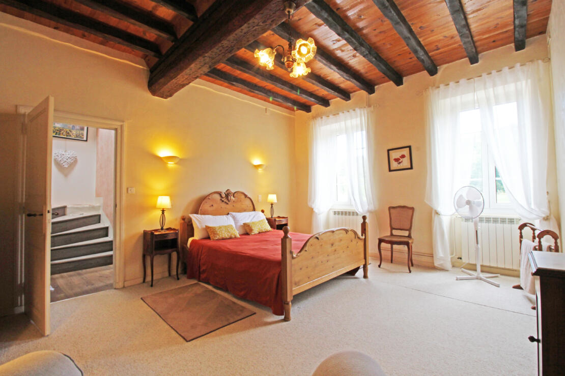 Beautiful domaine with large mature garden, two gîtes and a pool, minutes from the pretty town of Mirepoix