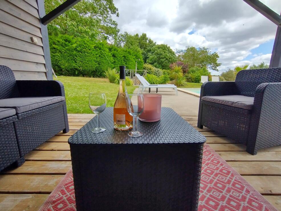 Your dream French property in a charming setting, Pyrenean views, gîte, pool and garden 15 mins from Lavaur