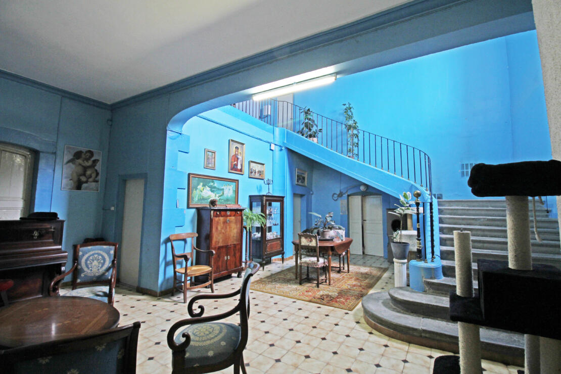 Impressive chateau with outbuildings and garden, full of history, in the heart of the Razès near Carcassonne