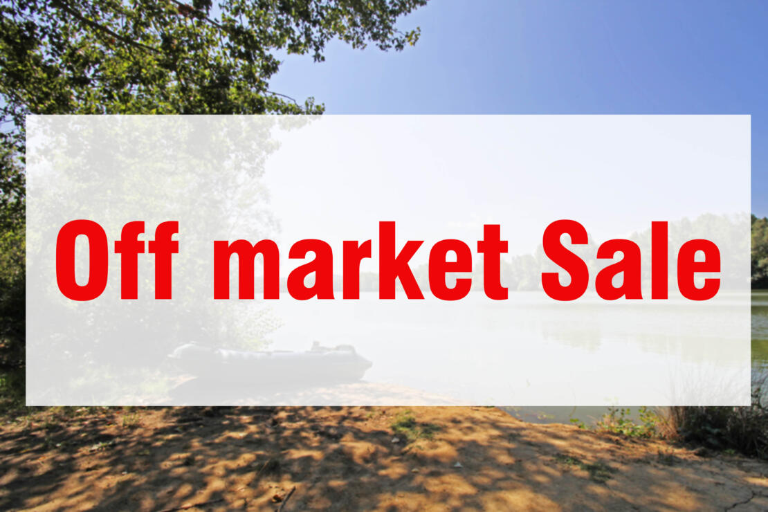 Carp fishing lake with house for sale in the South-West of France
