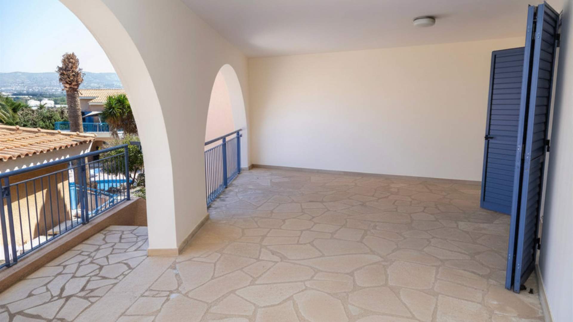 2 bedroom Villas / Houses in Chloraka, Paphos, Cyprus – V-STGH-3-06