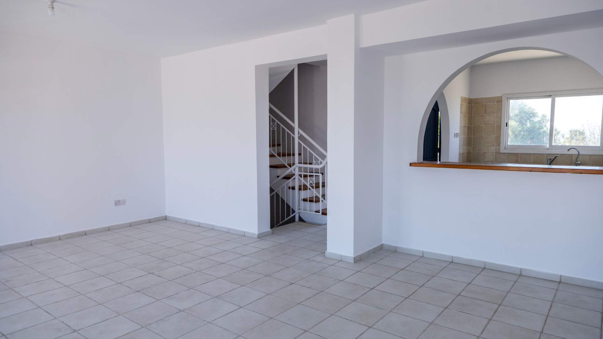 2 bedroom Villas / Houses in Chloraka, Paphos, Cyprus – V-STGH-3-06