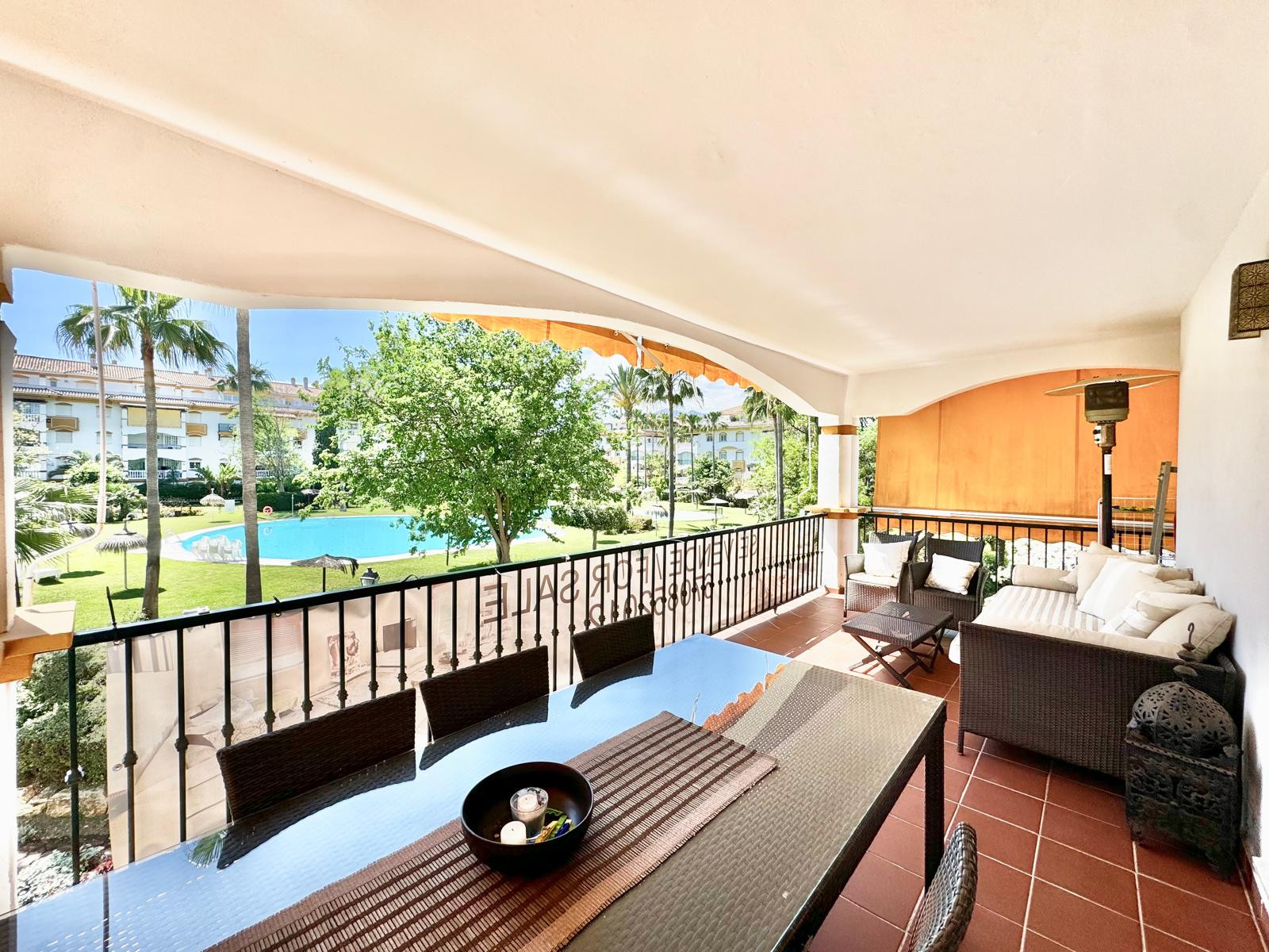 2 bedroom Apartment in Marbella, Malaga, Spain – 428-05548P