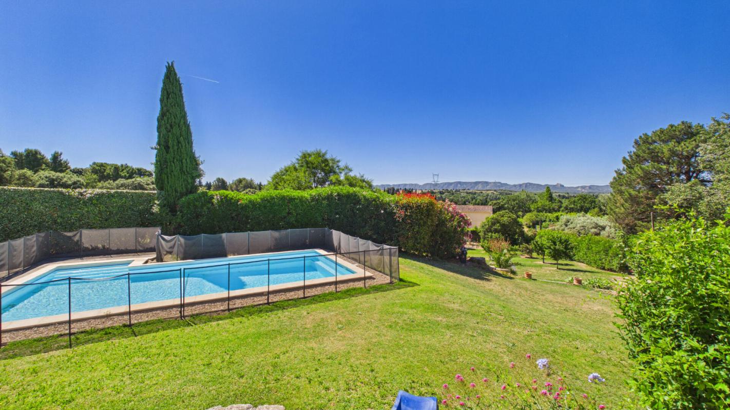 4 bedroom villa in Eyragues, Bouches-du-Rhône, France
