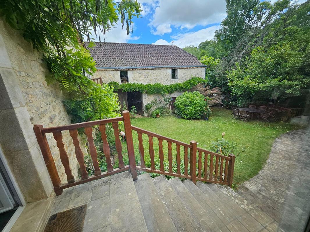 4 bedroom maison in Cubjac Auvezere Val D Ans, Dordogne, France