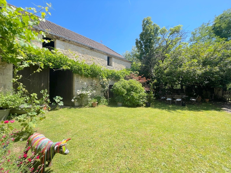 4 bedroom maison in Cubjac Auvezere Val D Ans, Dordogne, France