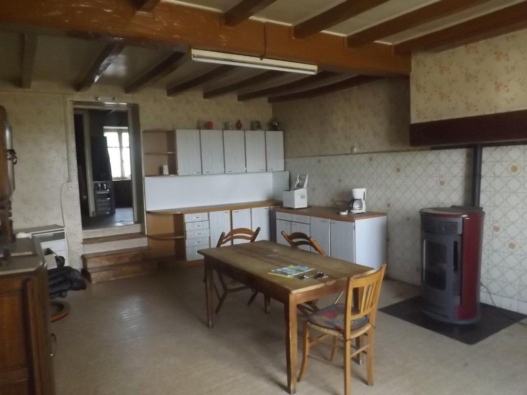 4 bedroom maison in Chabrac, Charente, France