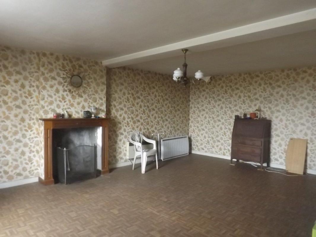 4 bedroom maison in Chabrac, Charente, France