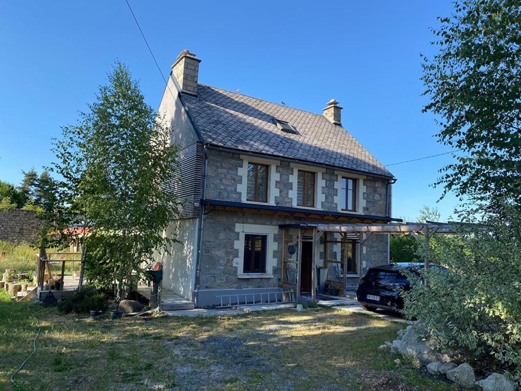 3 bedroom corps de ferme in Peyre En Aubrac, Lozère, France