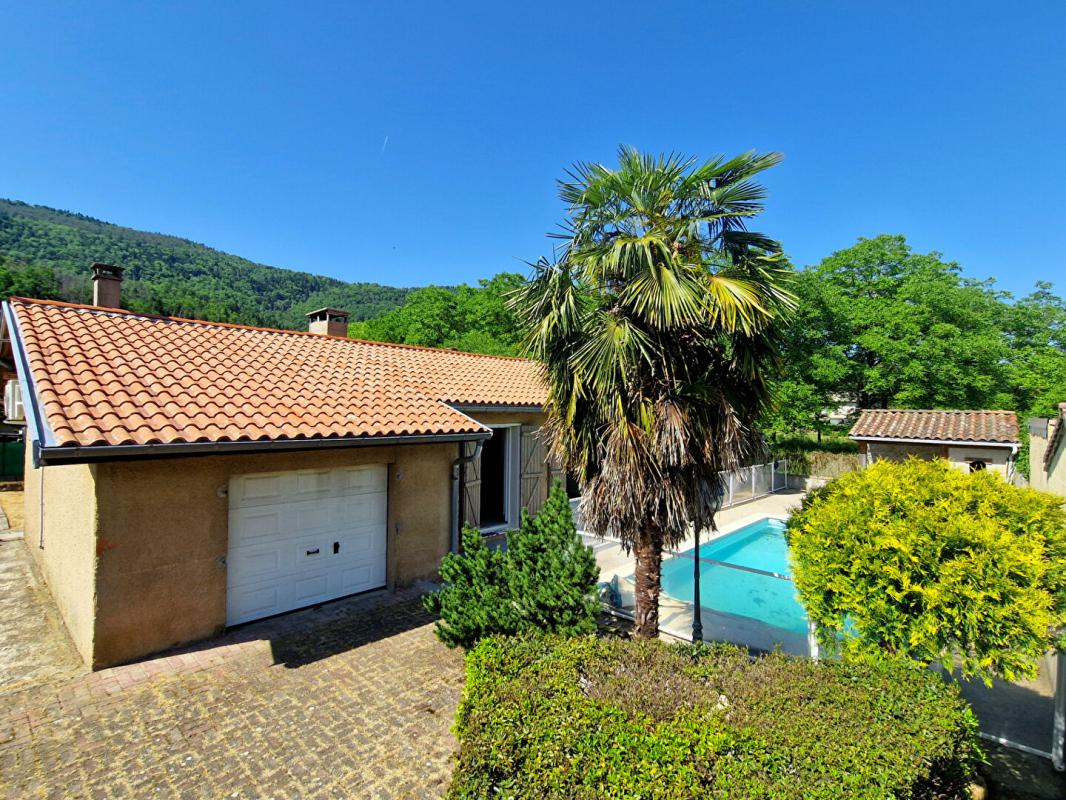 3 bedroom villa in Fougax Et Barrineuf, Ariège, France