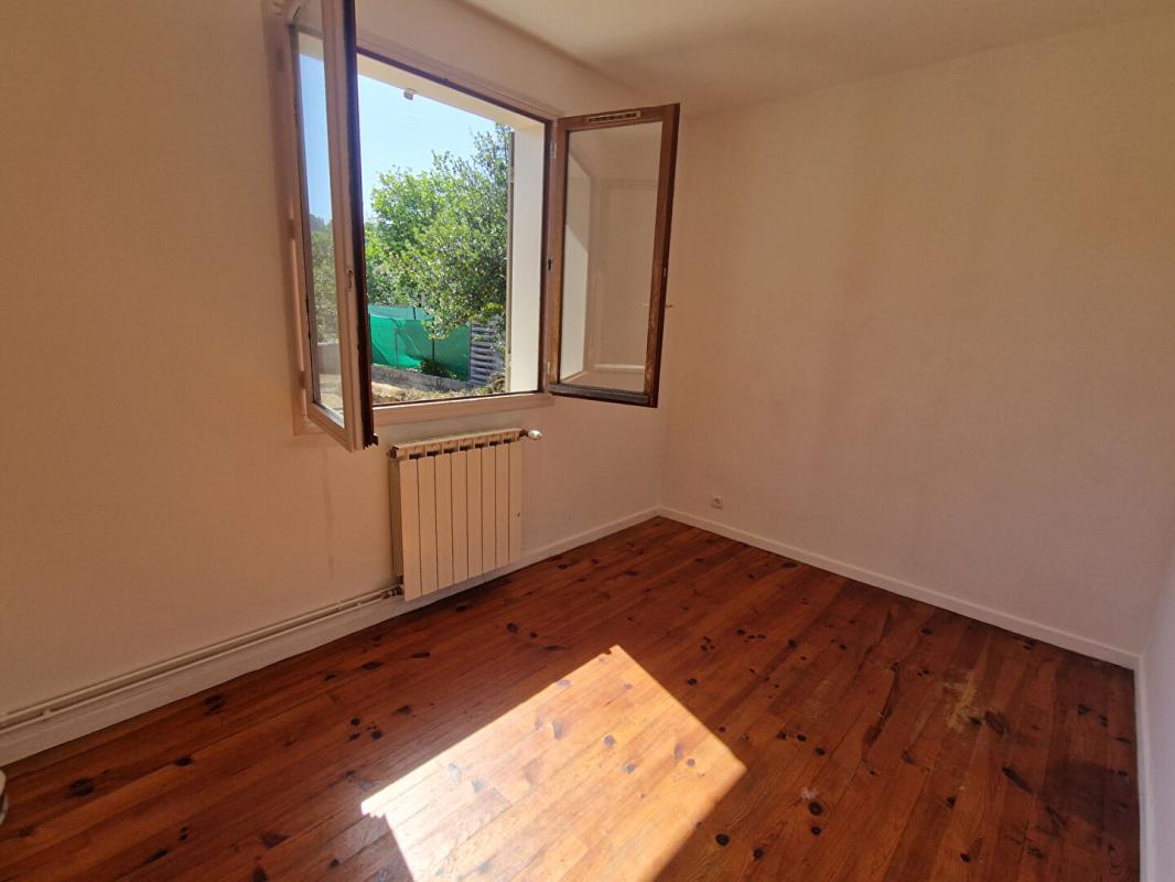 3 bedroom villa in Fougax Et Barrineuf, Ariège, France