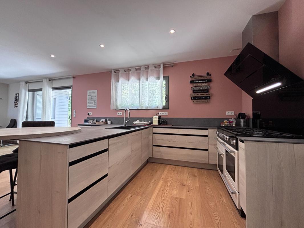 2 bedroom maison in Nanteuil En Vallee, Charente, France