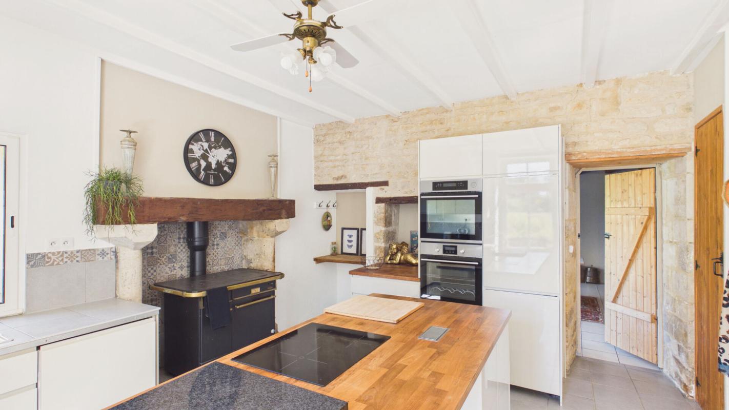 7 bedroom propriete in Valdelaume, Deux-Sèvres, France