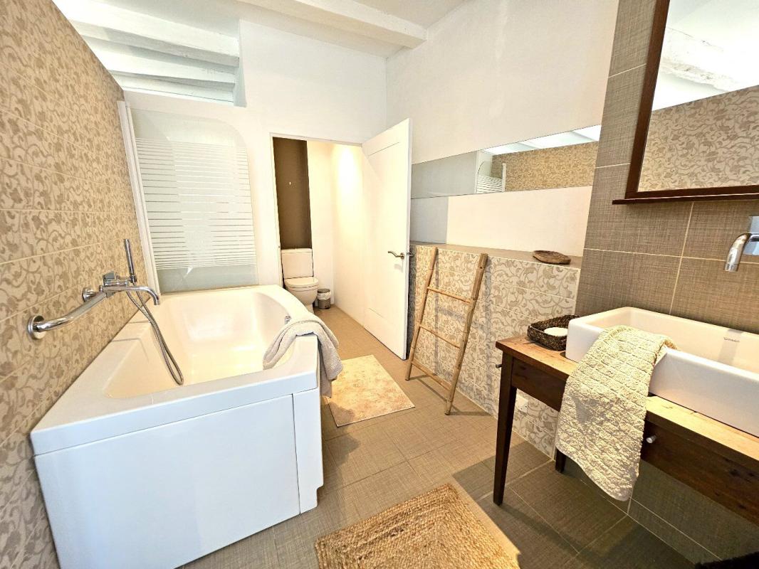 5 bedroom demeure in Montcuq, Lot, France