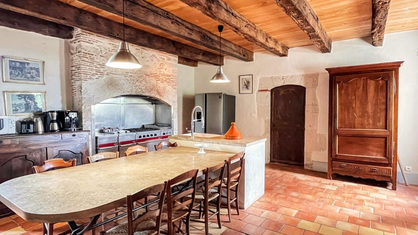6 bedroom demeure in Saint Martin De Beauville, Lot-et-Garonne, France
