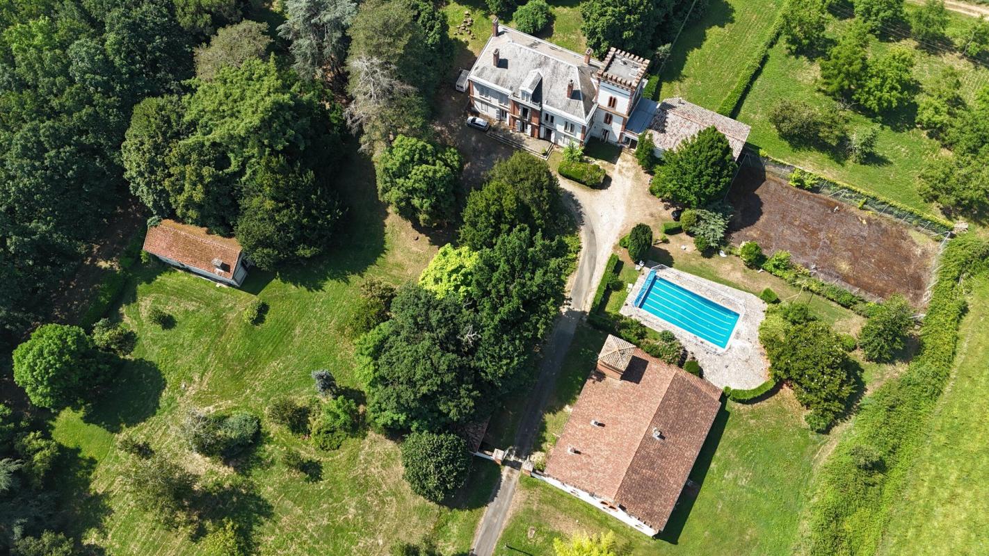 8 bedroom chateau in Saint Nauphary, Tarn-et-Garonne, France