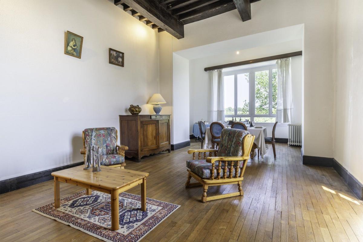 8 bedroom hotel particulier in Castelnau Montratier, Lot, France