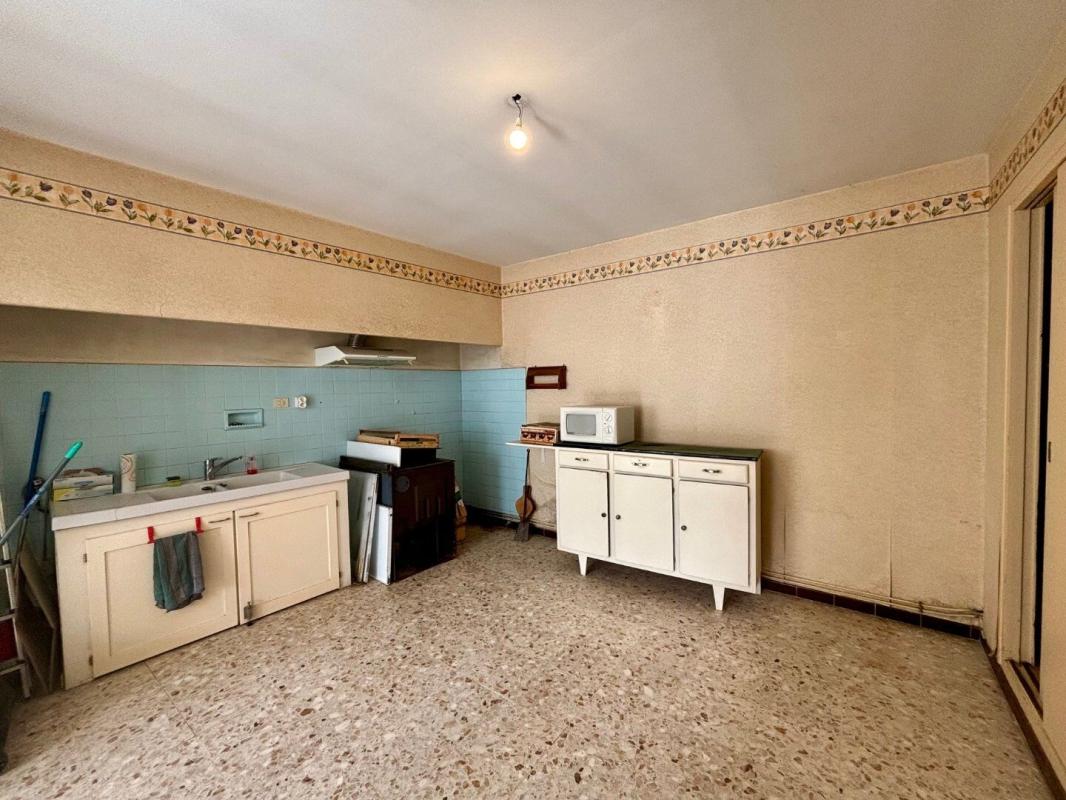 6 bedroom corps de ferme in Saint Laurent Lolmie, Lot, France