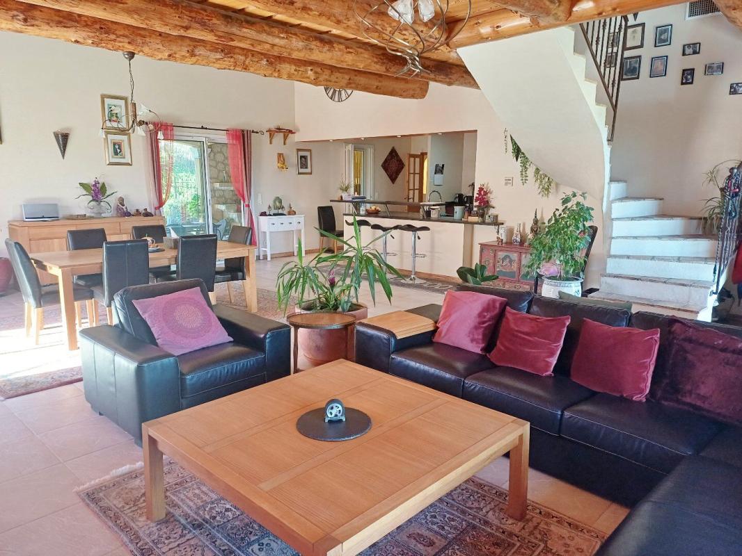 4 bedroom villa in Puissalicon, Hérault, France