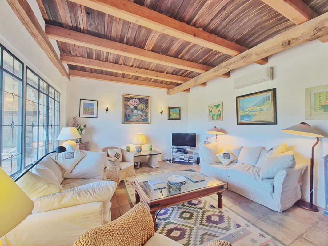 4 bedroom maison de campagne in Soubes, Hérault, France