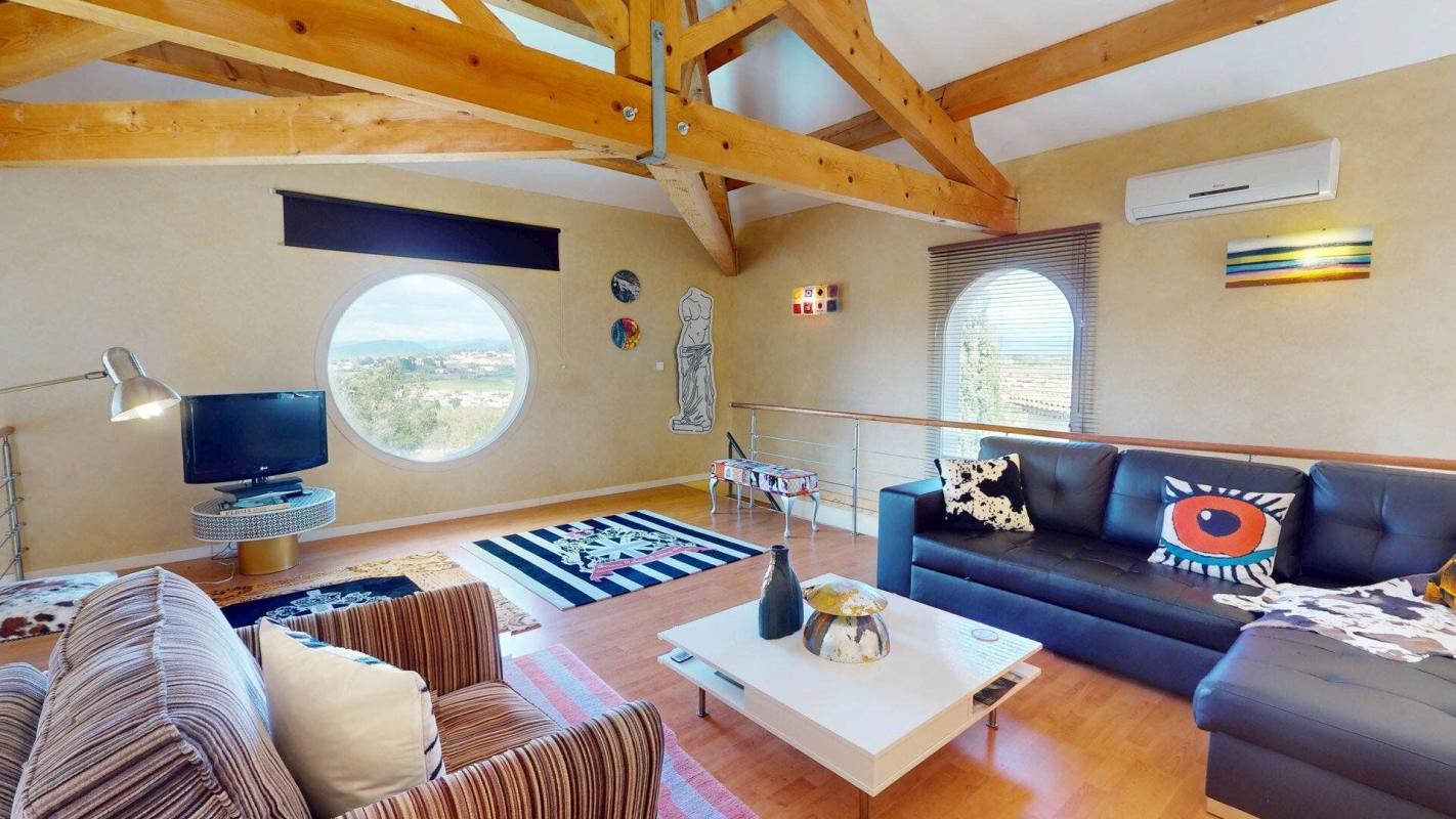 5 bedroom villa in Magalas, Hérault, France