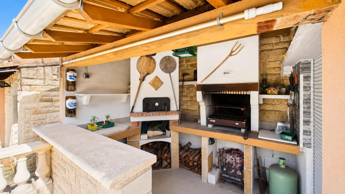 5 bedroom maison in Sauveterre, Gard, France