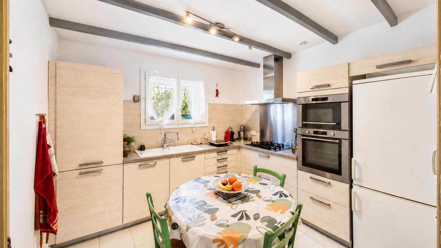 5 bedroom maison in Sauveterre, Gard, France