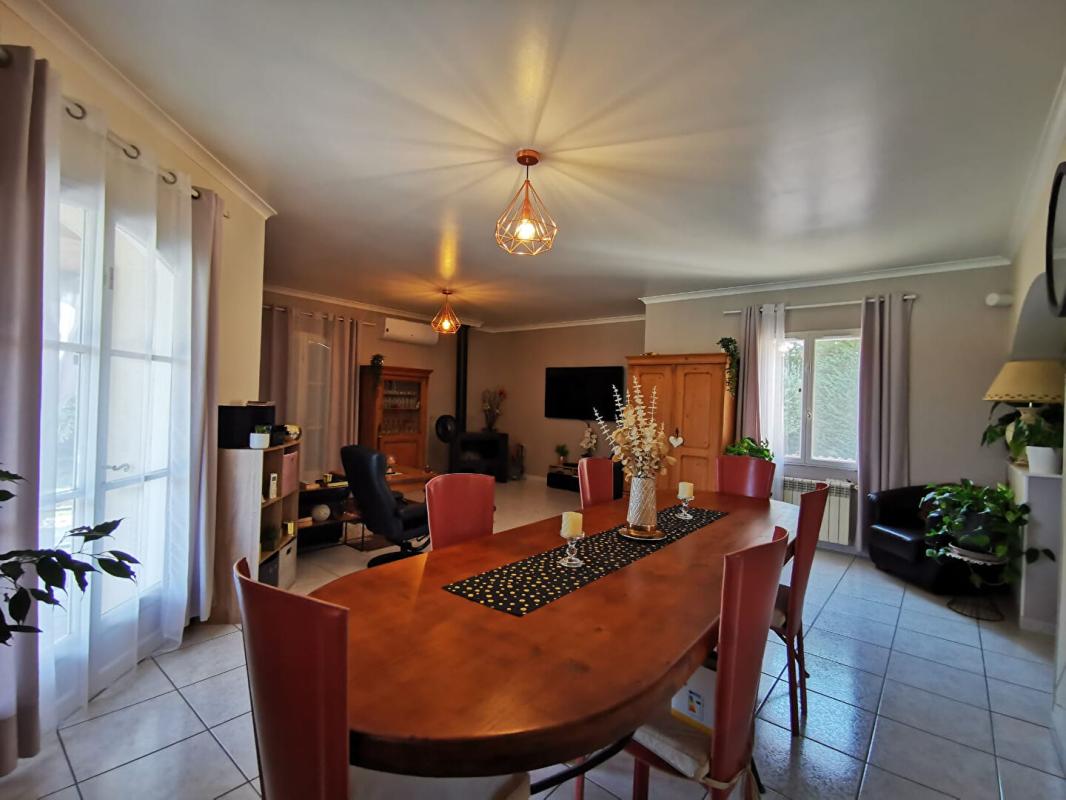 5 bedroom villa in Sauveterre, Gard, France