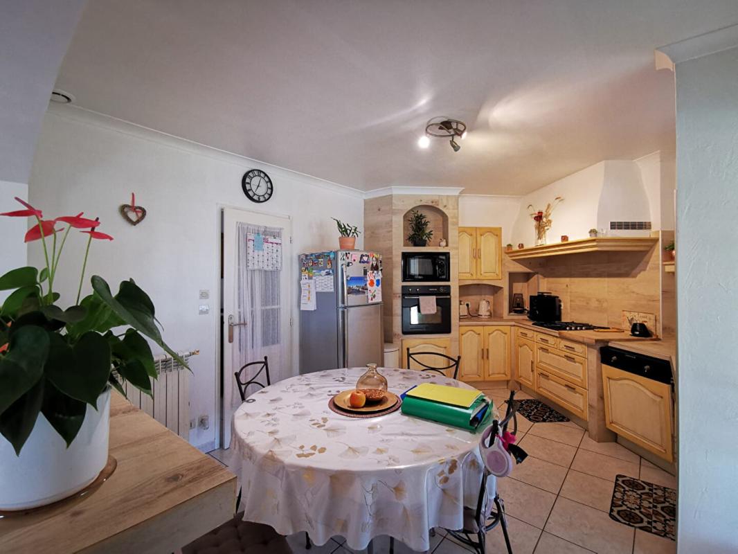 5 bedroom villa in Sauveterre, Gard, France