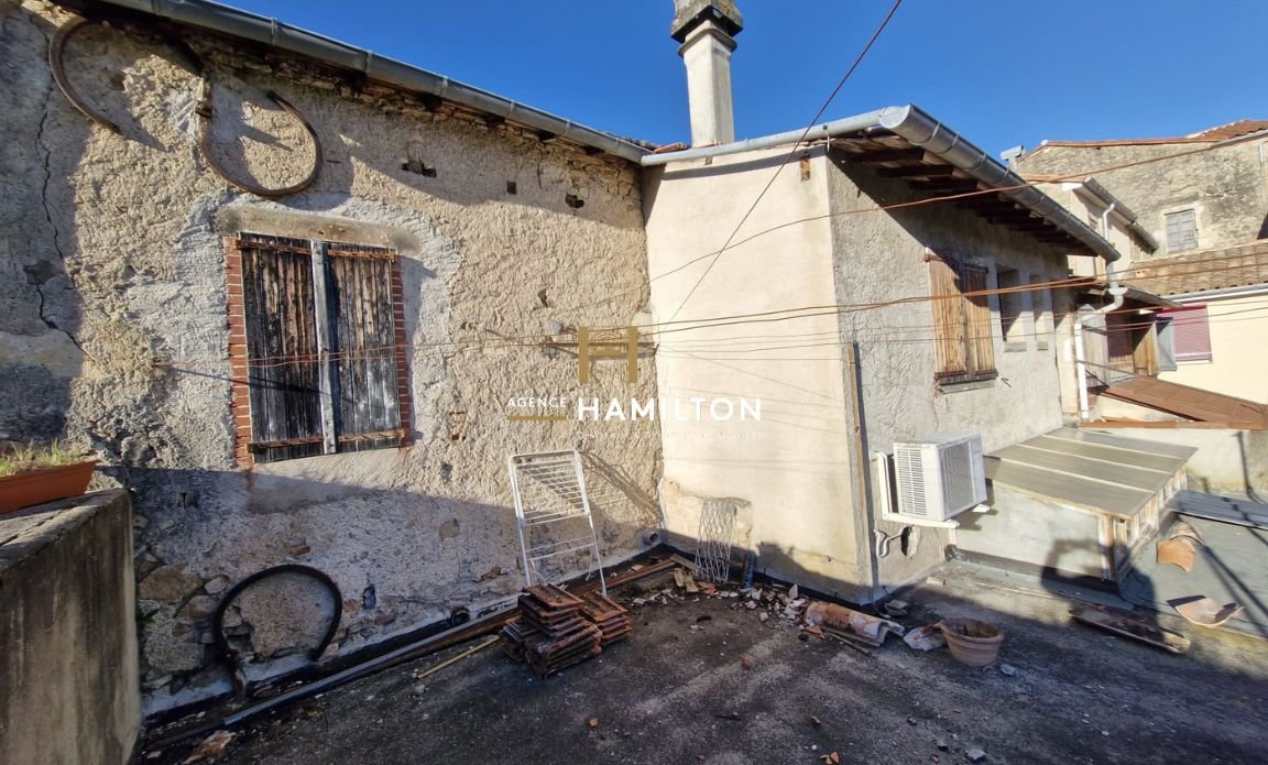 4 bedroom maison de village in Cordes Sur Ciel, Tarn, France