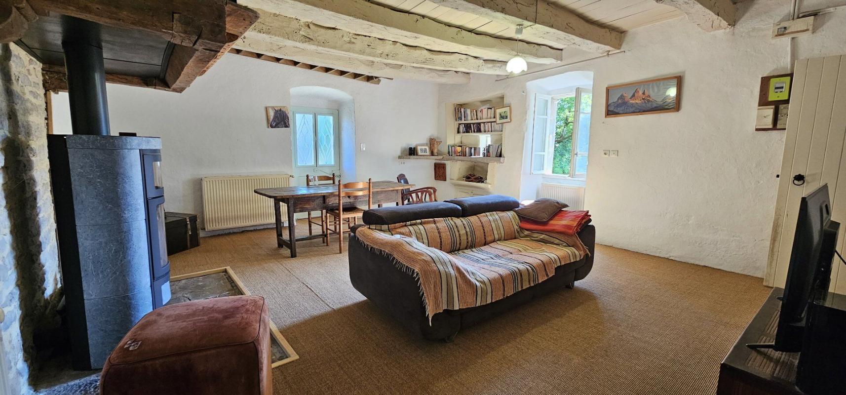 3 bedroom maison in Promilhanes, Lot, France