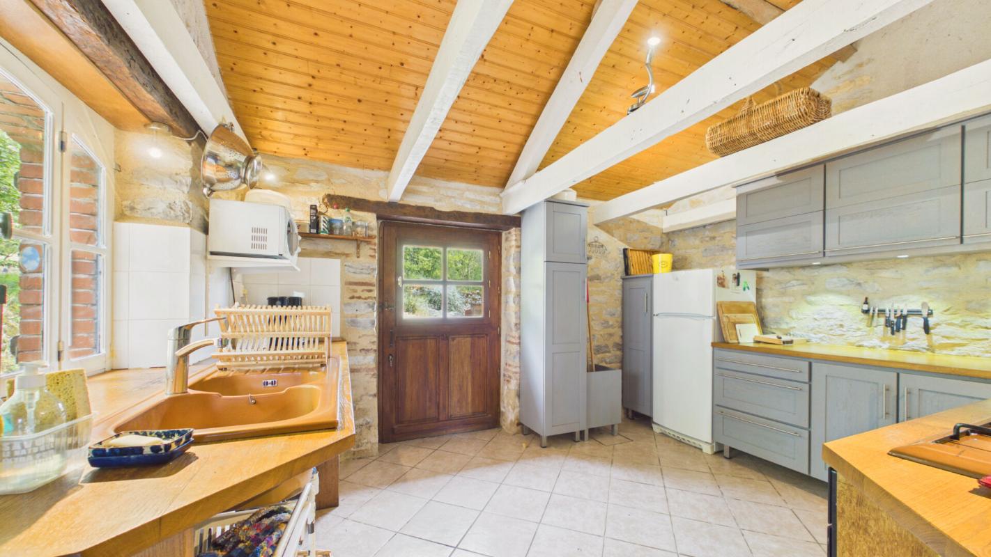 4 bedroom maison in Larroque Toirac, Lot, France