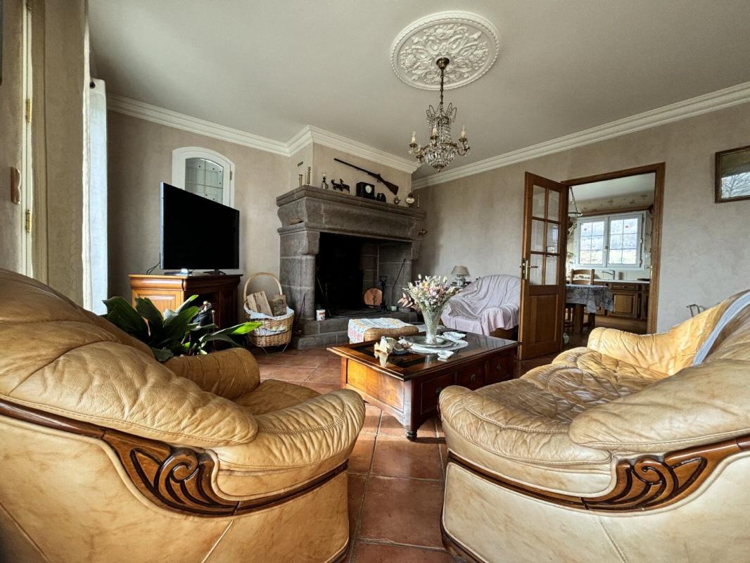 5 bedroom demeure traditionnelle in Polminhac, Cantal, France