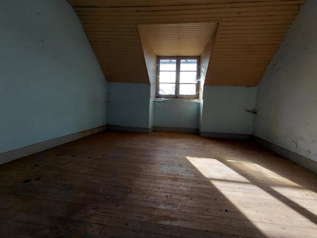 3 bedroom maison a renover in Anglards De Salers, Cantal, France