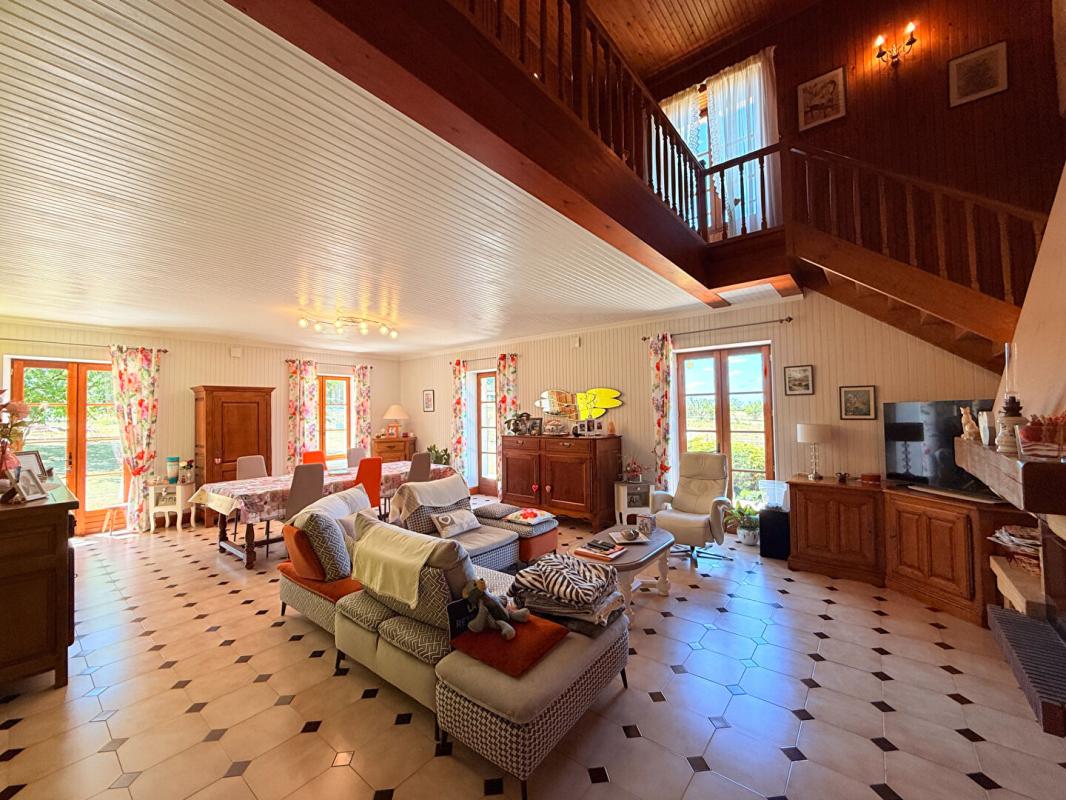 5 bedroom maison en pierres in Angouleme, Charente, France
