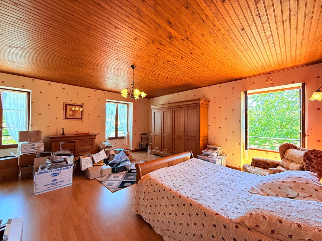 5 bedroom maison en pierres in Angouleme, Charente, France