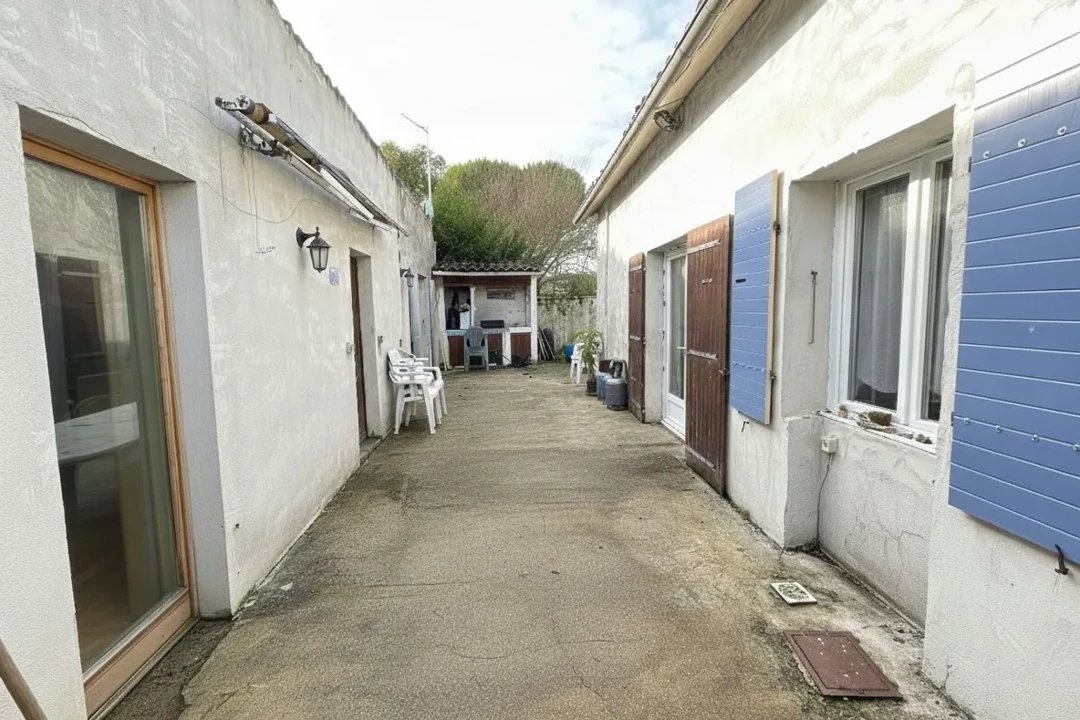 4 bedroom maison in St Jean D Angely, Charente-Maritime, France