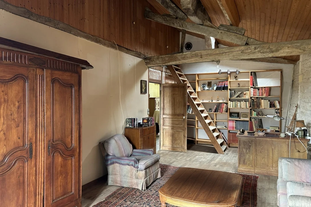 4 bedroom maison in Fontaine Chalendray, Charente-Maritime, France