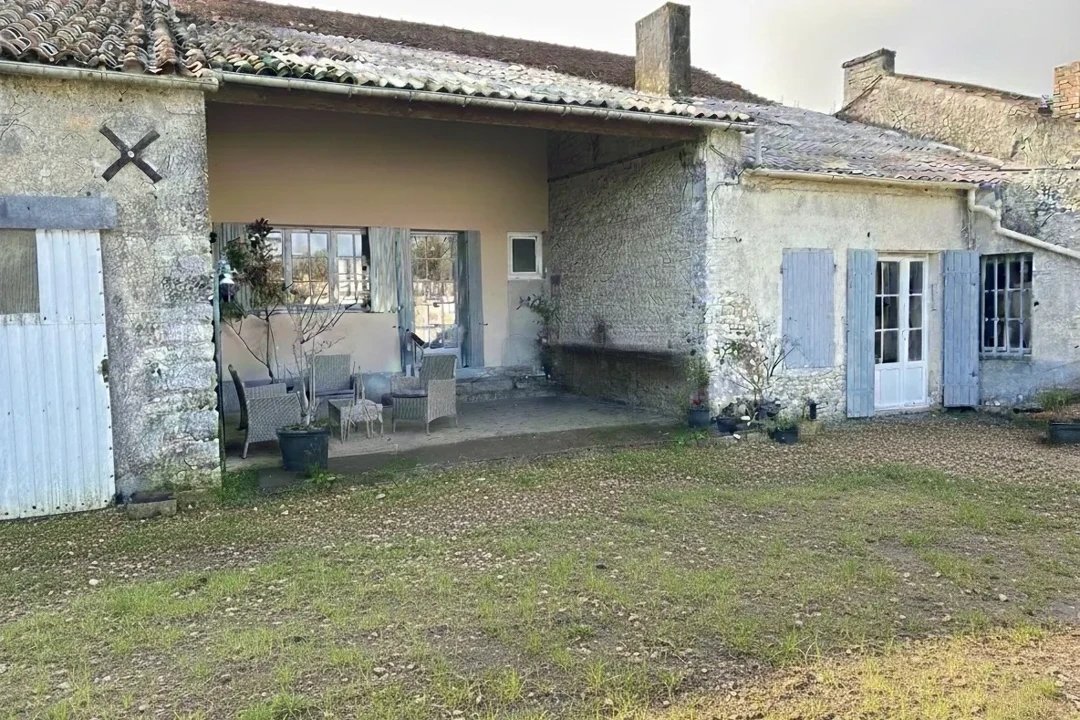 5 bedroom ferme in Saint Crepin, Charente-Maritime, France