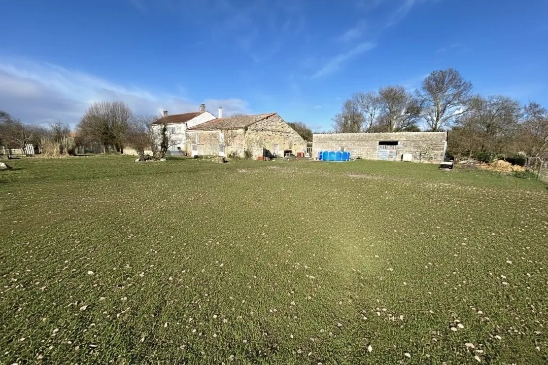 5 bedroom ferme in Saint Crepin, Charente-Maritime, France
