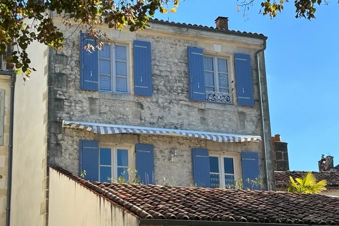 3 bedroom t4 in St Jean D Angely, Charente-Maritime, France