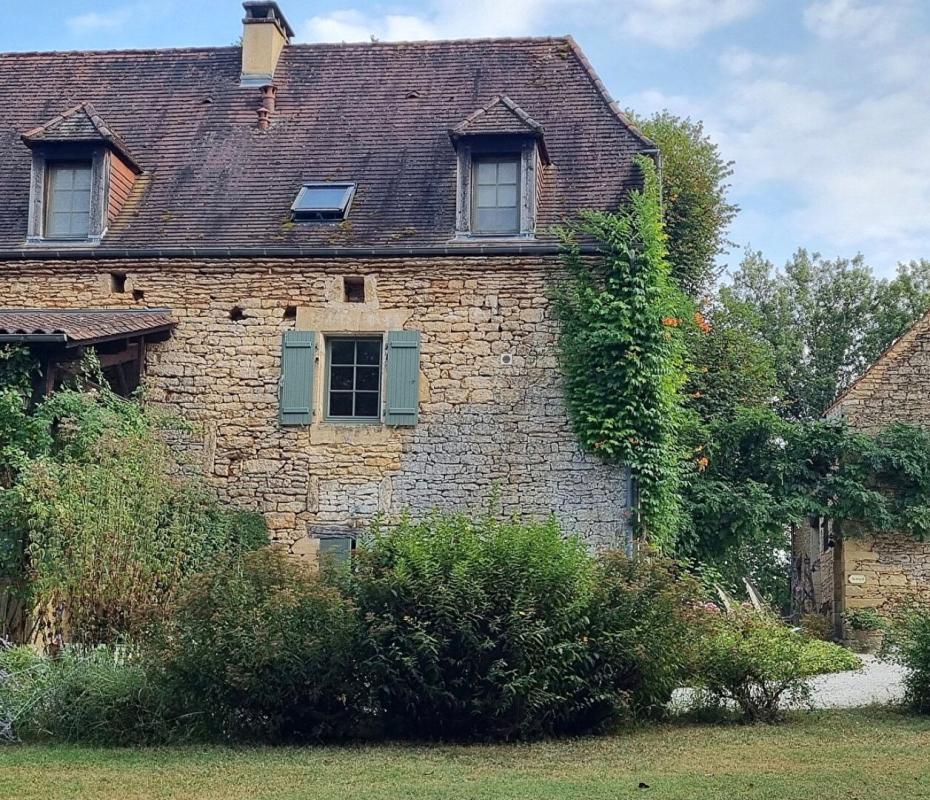 9 bedroom demeure in Sainte Nathalene, Dordogne, France