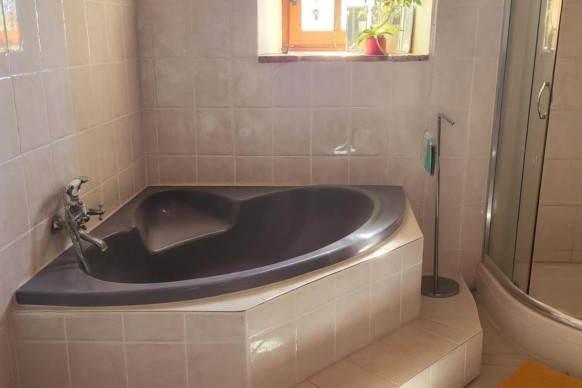 4 bedroom maison en pierres in Brillac, Charente, France