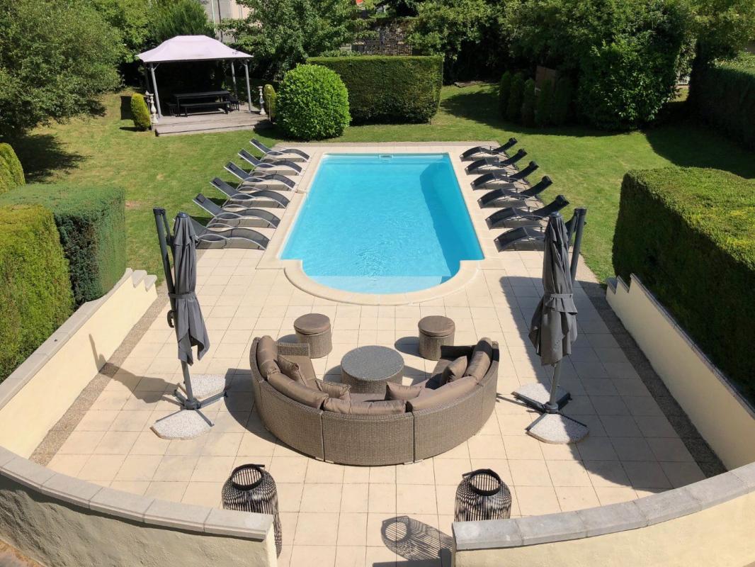 8 bedroom chateau in Chalus, Haute-Vienne, France