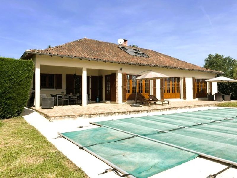 3 bedroom villa in Vayres, Haute-Vienne, France