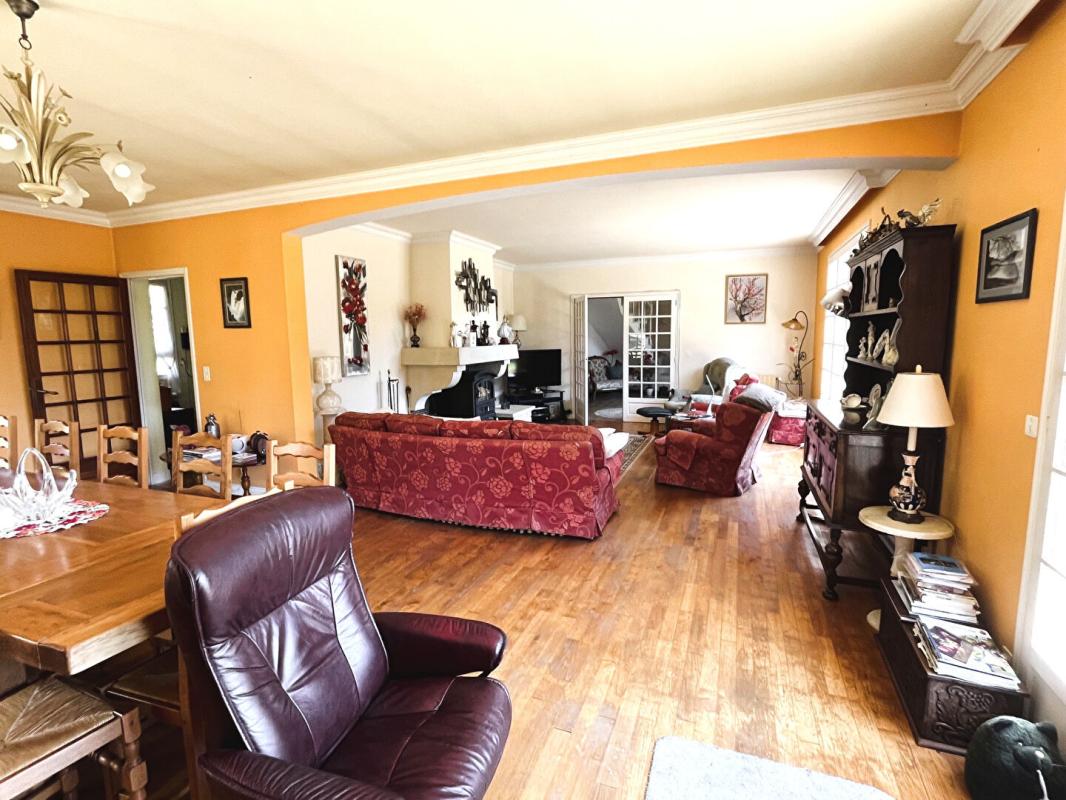 4 bedroom maison in Dournazac, Haute-Vienne, France