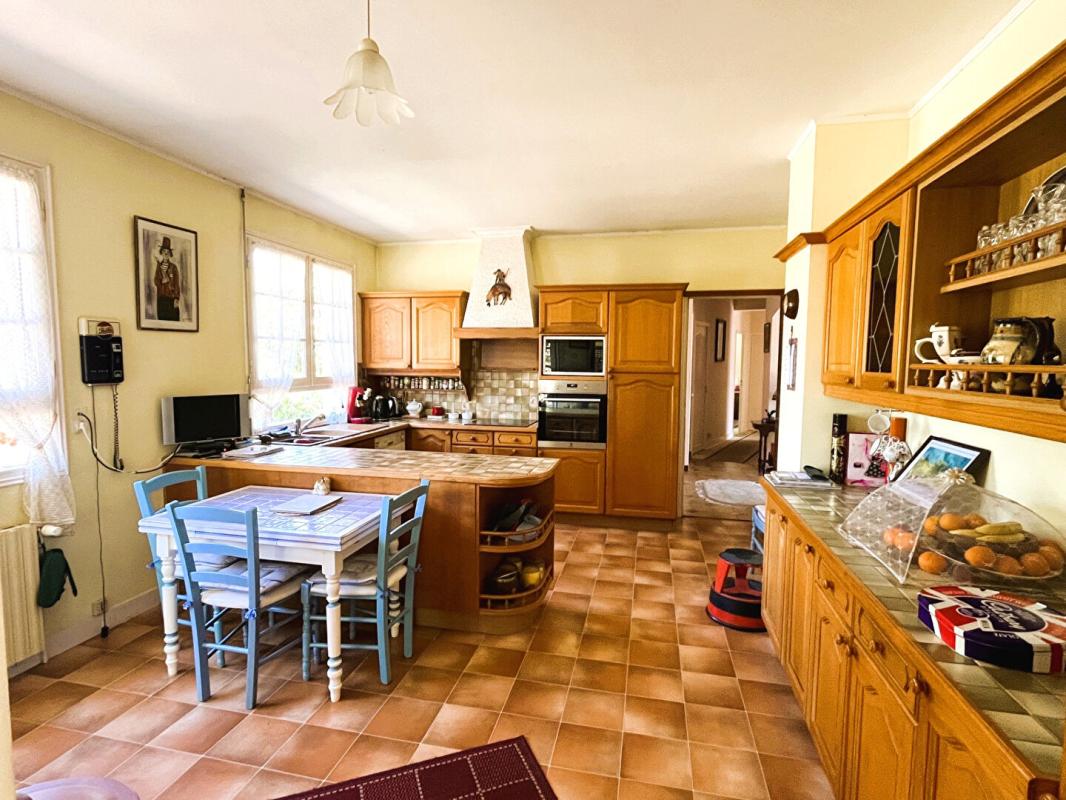 4 bedroom maison in Dournazac, Haute-Vienne, France